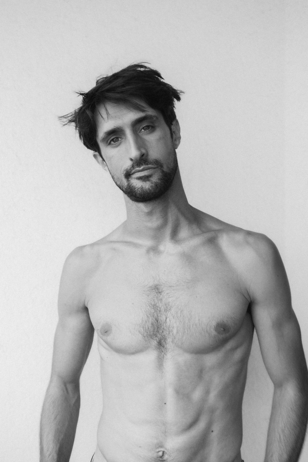 Portrait noir et blanc photographe Paris — Sauvage Studio