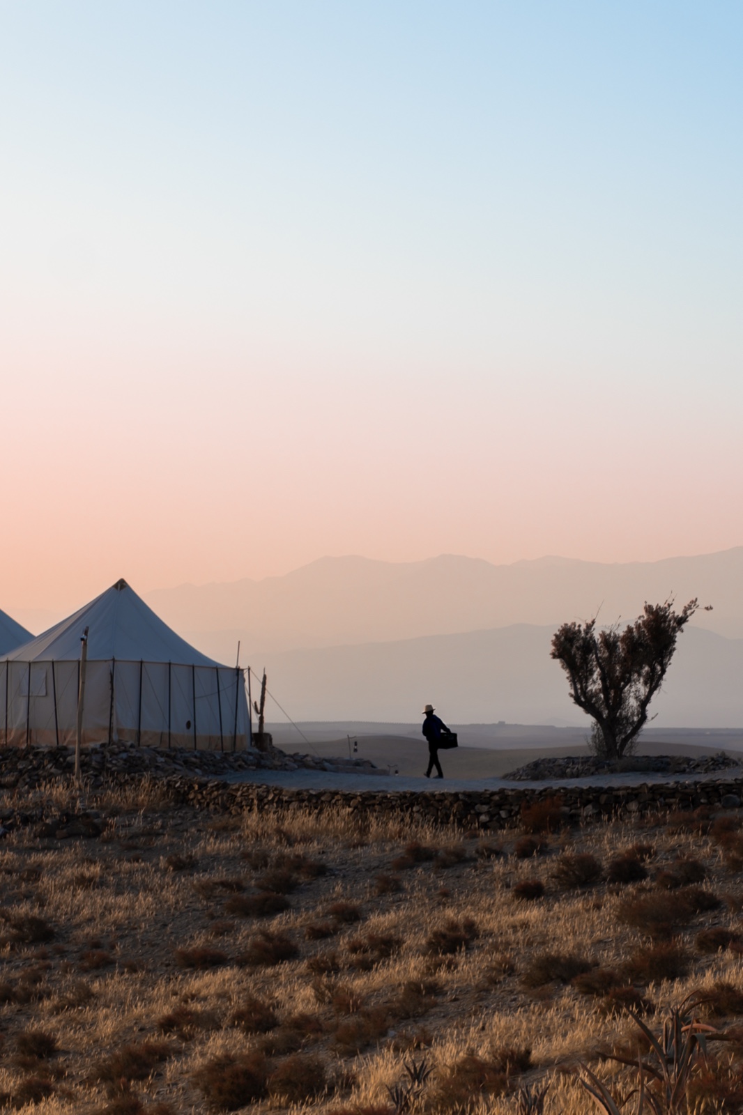 Shooting hôtel désert — Scarabeo Camp
